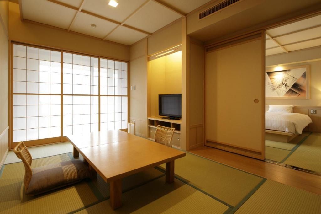 富士河口湖溫泉湖南莊
