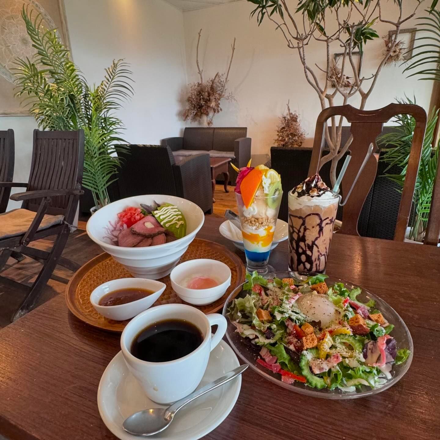 Natural-Garden-Cafe-PuffPuff