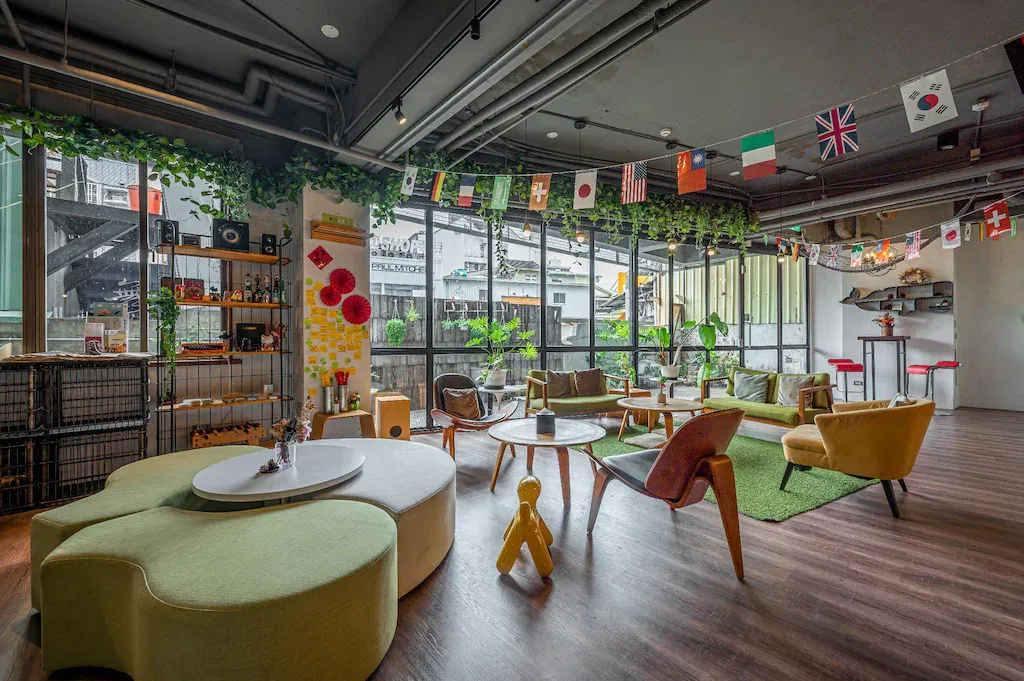 仲青行旅台南館