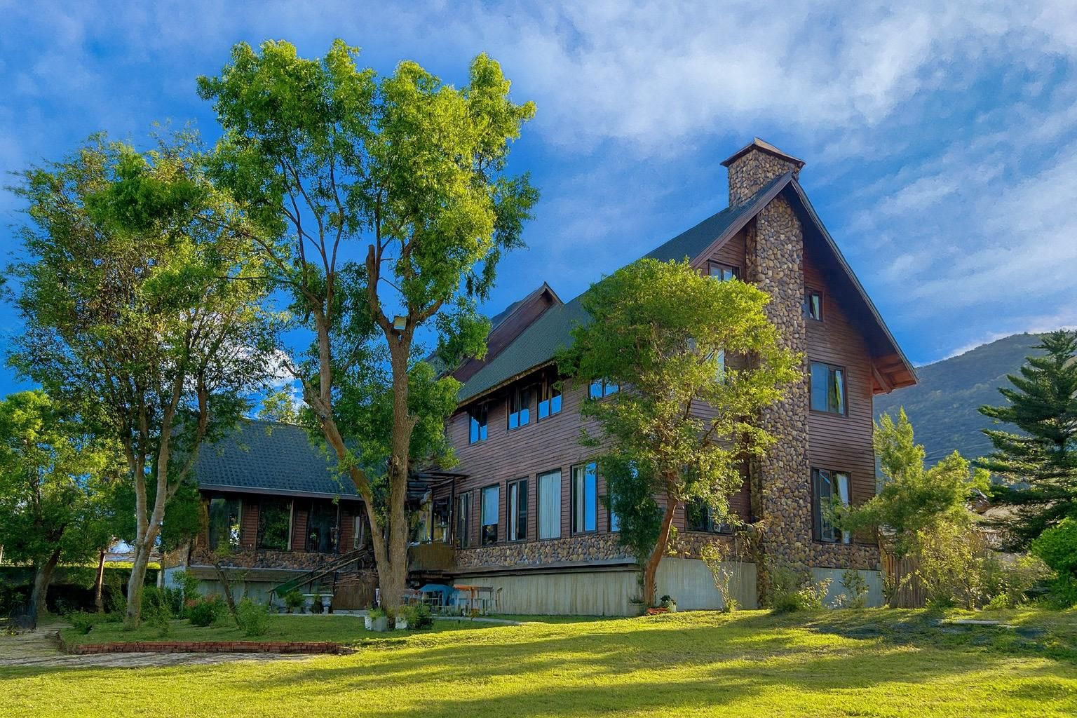 大方來富莊園民宿