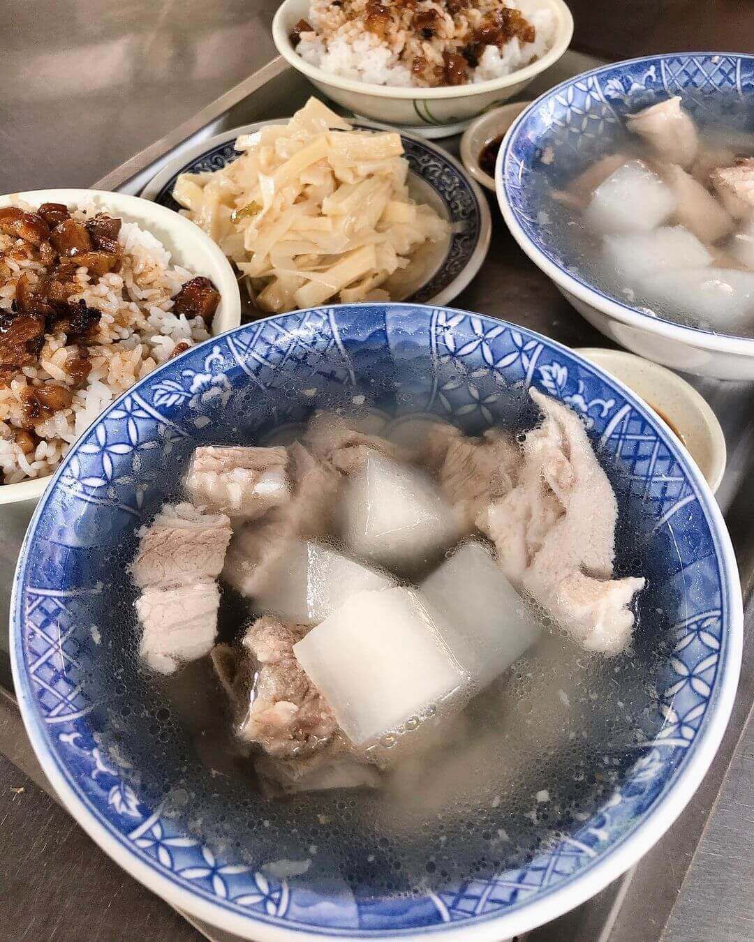 媽祖宮阿桂姨排骨湯.jpg