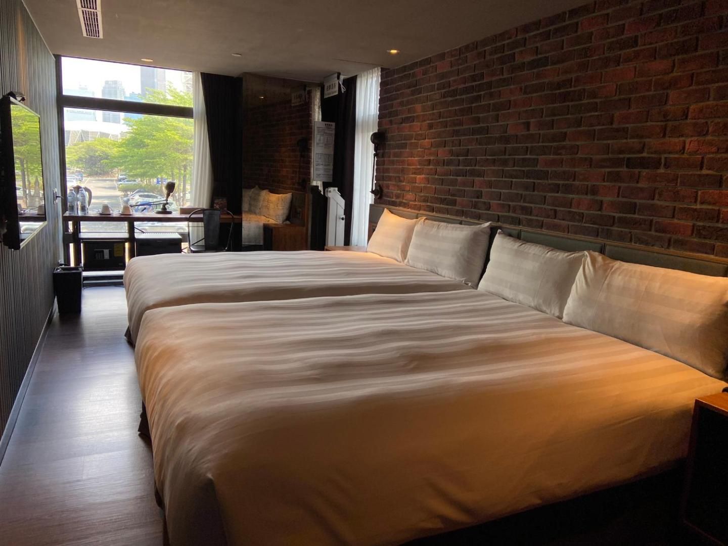 高雄城市商旅駁二館