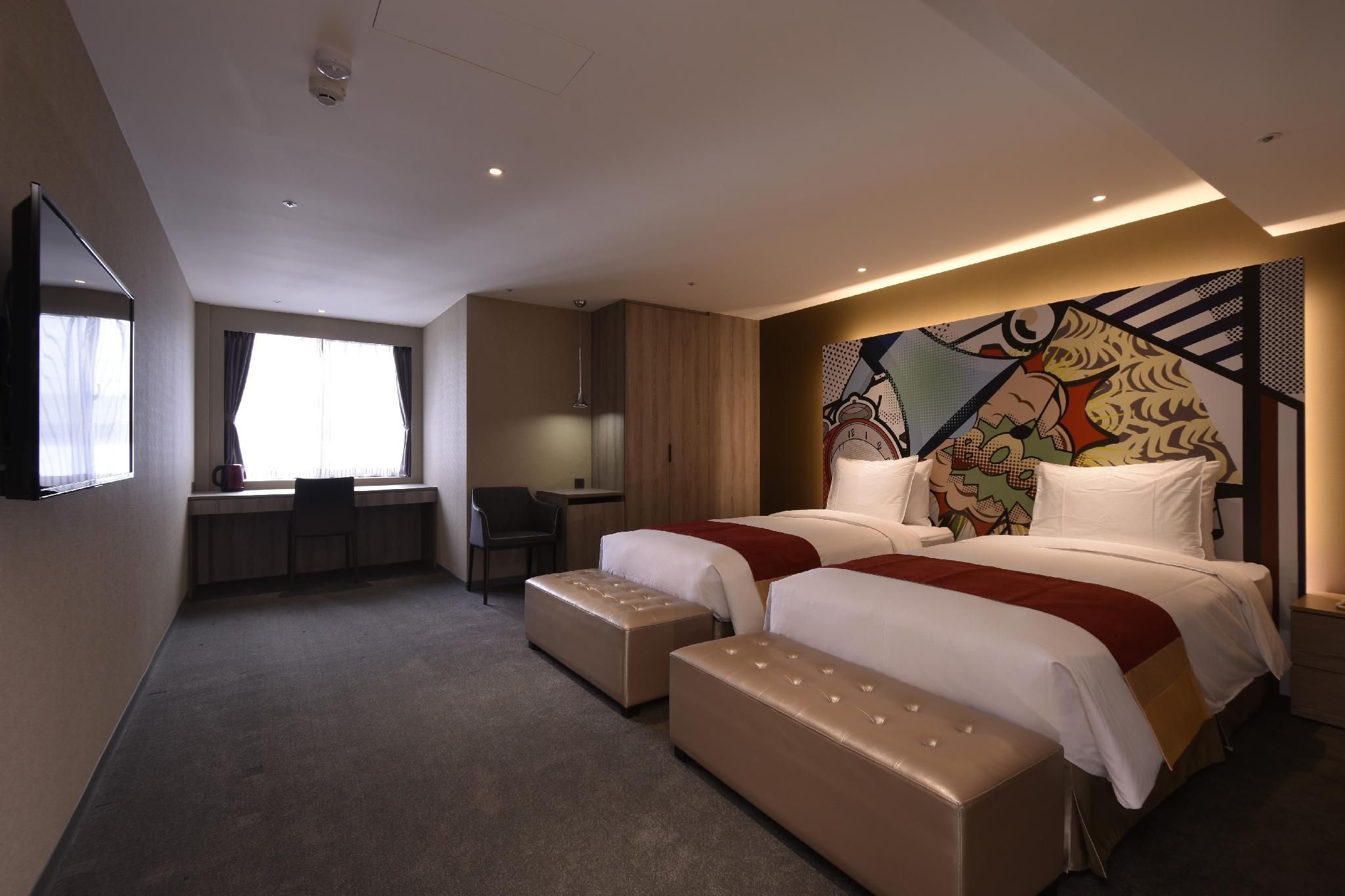 洛碁大飯店忠孝館