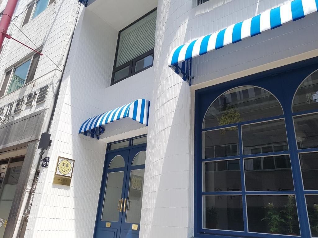 單身單身青年旅館