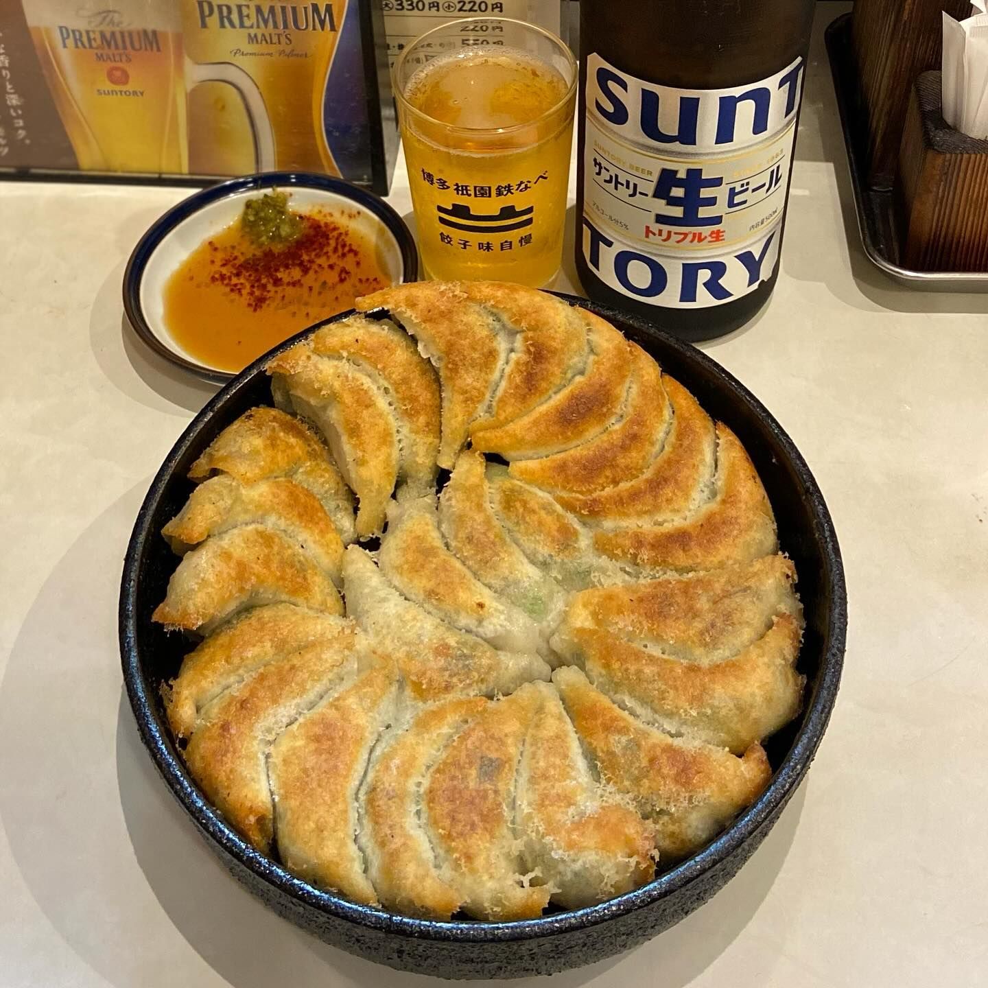 博多 祇園 鐵鍋煎餃