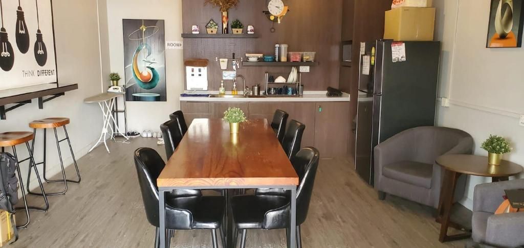 蜂巢武起士膠囊飯店